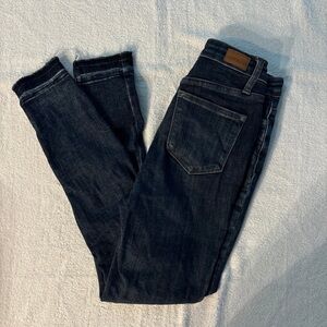 Judy Blue Women’s Ankle Cropped Blue Jeans